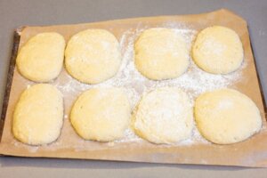 Los molletes estarán listos para ir al horno tras unos 40 minutos.