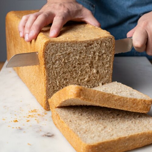 El pan de molde también es saludable: integral de trigo y semillas - El  Amasadero