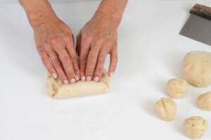 PLiegua uno de los bordes hacia dentro