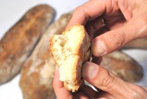Cómo conseguir una pan con corteza crujiente.