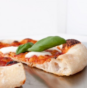 Plancha Celsius con pizza